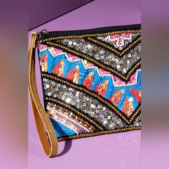 Handmade Hand Beaded & Sequined Wristlet Clutch - Ethnic Inspired Chevron Motif - Picture 4 of 8